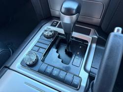 2020 Toyota Landcruiser VX