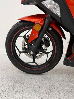 2014 Kawasaki NINJA 300 SE Orange