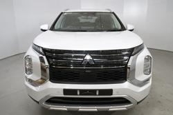 2024 Mitsubishi Outlander LS