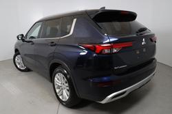 2024 Mitsubishi Outlander LS