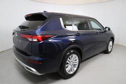 2024 Mitsubishi Outlander LS