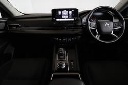 2024 Mitsubishi Outlander LS