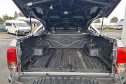 2016 Toyota Hilux SR5