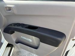 2014 MITSUBISHI TRITON GLX (4x4) MN MY14 UPDATE White