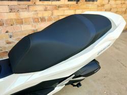 2025 HONDA PCX 125 SCOOTER WHITE