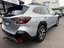 2022 Subaru Outback AWD Touring