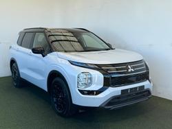 2025 Mitsubishi Outlander LS