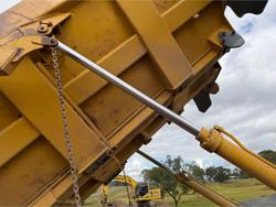 2005 John Deere 400D