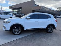 2022 MG HS Essence