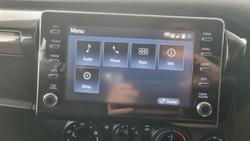 2023 Toyota Hilux SR