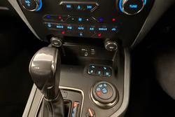 2016 Ford Everest Titanium