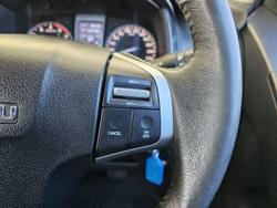 2013 Isuzu D-MAX LS-Terrain MY12 4X4 Dual Range Cosmic Black