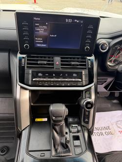 2024 Toyota Landcruiser GXL