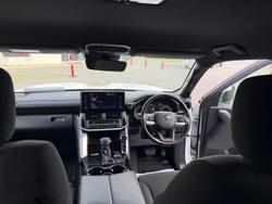 2024 Toyota Landcruiser GXL