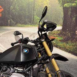 2025 BMW Motorrad R 12 Black