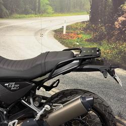 2025 BMW Motorrad R 12 Black