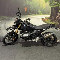 2025 BMW Motorrad R 12 Black