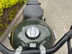 2026 Royal Enfield SUPER METEOR 650 Interstella Green