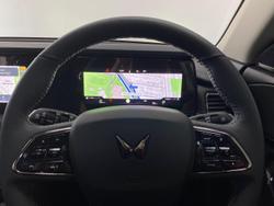 2025 Mahindra XUV700 AX7L