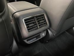2025 Mahindra XUV700 AX7L