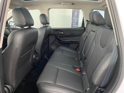 2025 Mahindra XUV700 AX7L