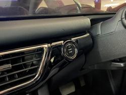 2025 Mahindra XUV700 AX7L