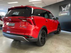 2025 Mahindra XUV700 AX7L