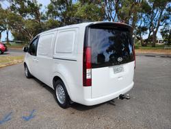 2024 Hyundai STARIA LOAD