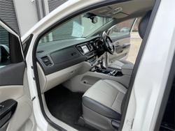2017 Kia Carnival SLi YP MY18 Snow White Pearl