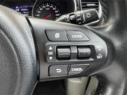 2017 Kia Carnival SLi YP MY18 Snow White Pearl