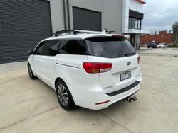 2017 Kia Carnival SLi YP MY18 Snow White Pearl