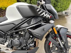 2025 CFMOTO 450 NK NEBULA WHITE