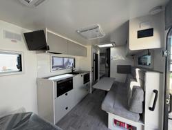 2026 Traveller Destination Track 20 Bunks My25