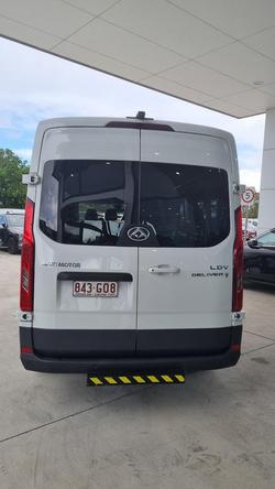 2022 LDV Deliver 9 MWB Mid Roof