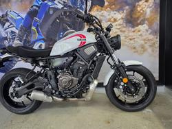 2025 Yamaha XSR700 WHITE