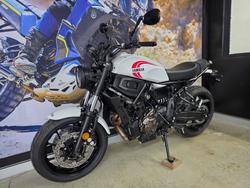 2025 Yamaha XSR700 WHITE
