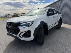 2026 Isuzu D-MAX BLADE