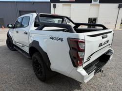 2026 Isuzu D-MAX BLADE