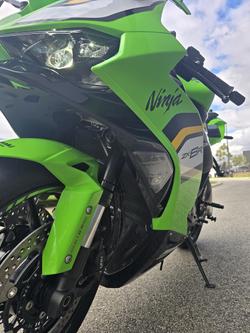 2025 Kawasaki Ninja ZX-6R ABS (636) Ninja Green