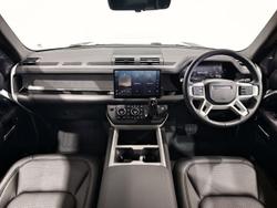 2025 Land Rover Defender 110 D350 X-Dynamic SE