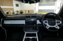 2025 Land Rover Defender 110 D350 X-Dynamic SE