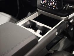 2025 Land Rover Defender 110 D350 X-Dynamic SE