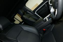 2025 Land Rover Defender 110 D350 X-Dynamic SE