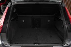 2018 Volvo XC40 T5 Momentum