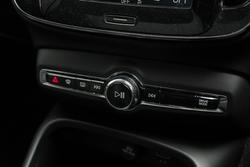 2018 Volvo XC40 T5 Momentum