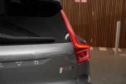 2018 Volvo XC40 T5 Momentum