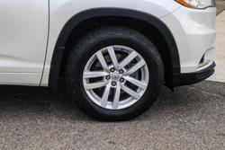 2015 Toyota Kluger GX