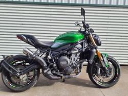 Benelli 752S