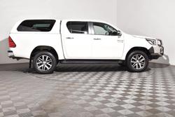 2015 Toyota Hilux SR5