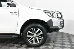 2015 Toyota Hilux SR5